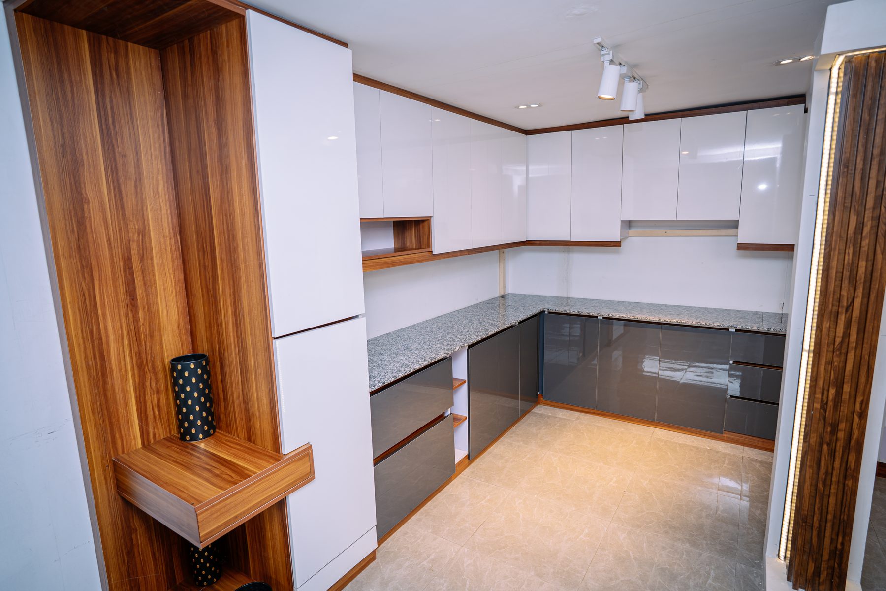 Kitchen cabinetry